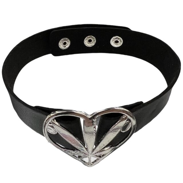 Black Pot Leaf  Heart-shaped choker 